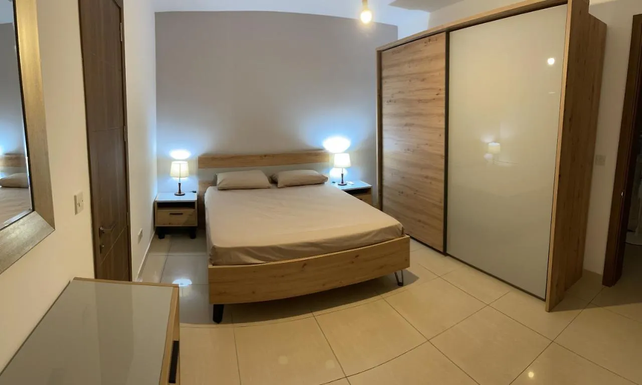 Spinola Bay - St Julians Near Beach Prime Location St. Julian's