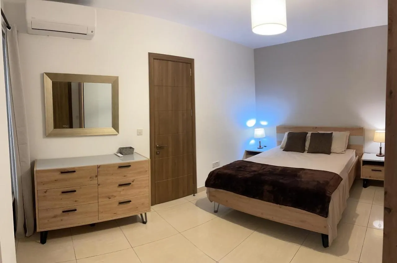 Spinola Bay - St Julians Near Beach Prime Location 0*, San Giuliano