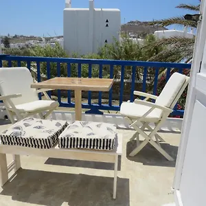Almyra , Ornos (Mykonos) Grecia